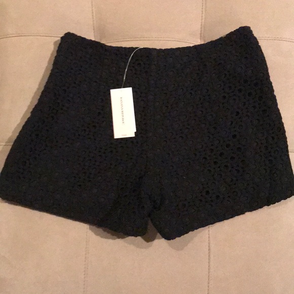 Banana Republic black shorts - Picture 4 of 4
